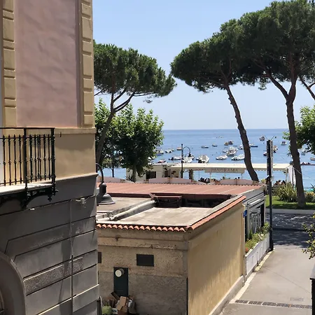 Al Raggio Di Sole In Costiera 4*